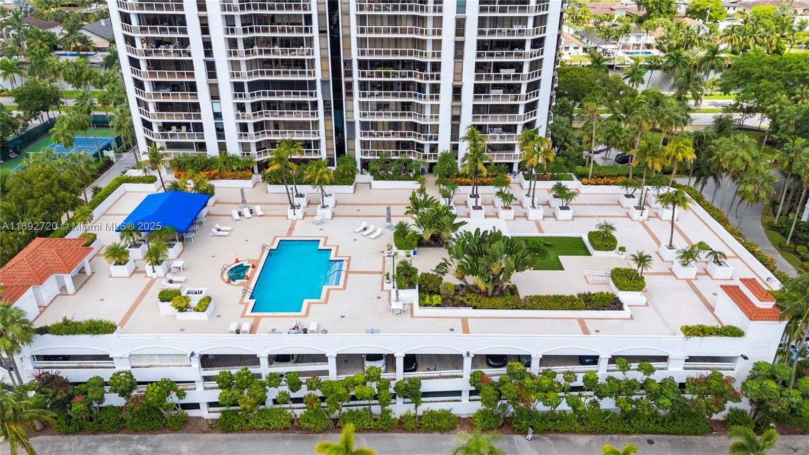 3598 Yacht Club Dr # 1004, Aventura FL 33180 — 73