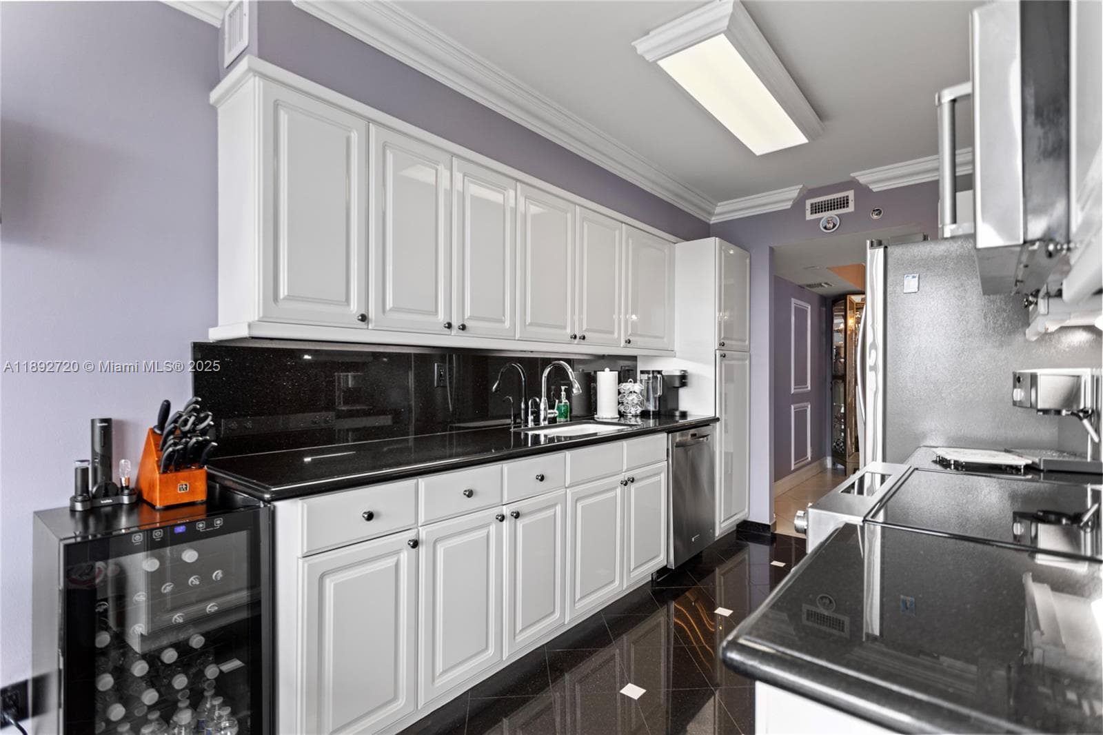 3598 Yacht Club Dr # 1004, Aventura FL 33180 — 32