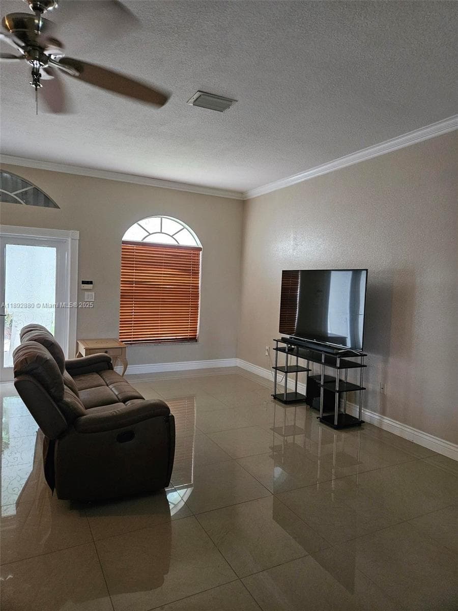 2635 SE 4th Pl, Homestead FL 33033 — 6