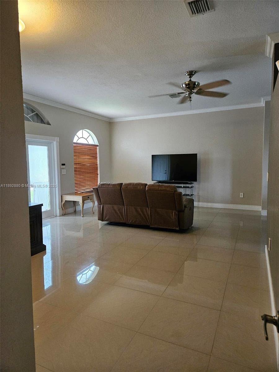 2635 SE 4th Pl, Homestead FL 33033 — 4