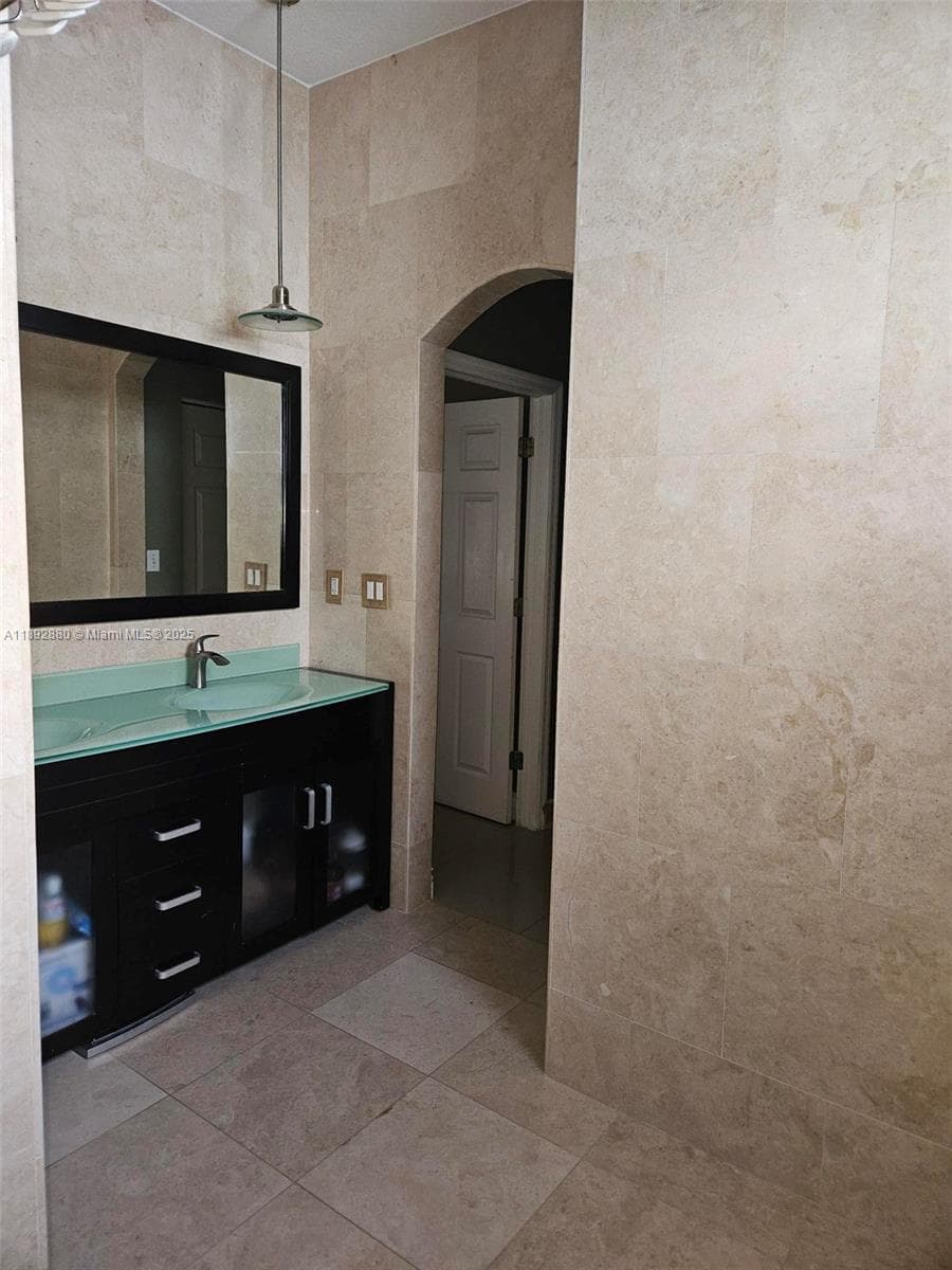 2635 SE 4th Pl, Homestead FL 33033 — 21