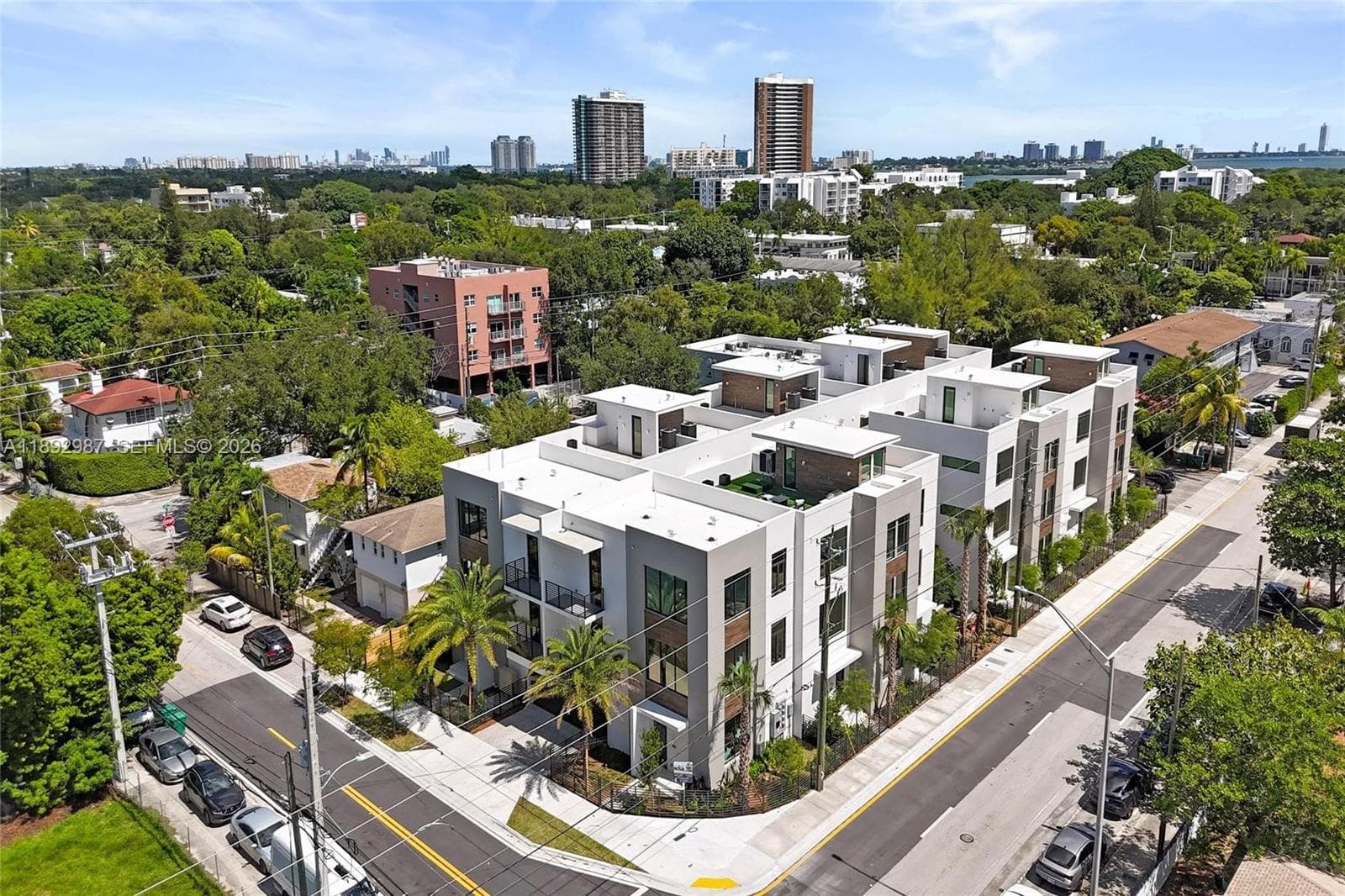 527 NE 61st St, Miami FL 33137 — 34