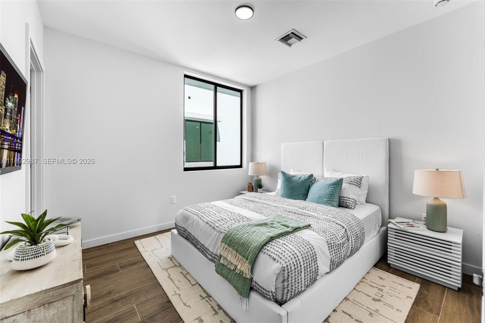 527 NE 61st St, Miami FL 33137 — 10