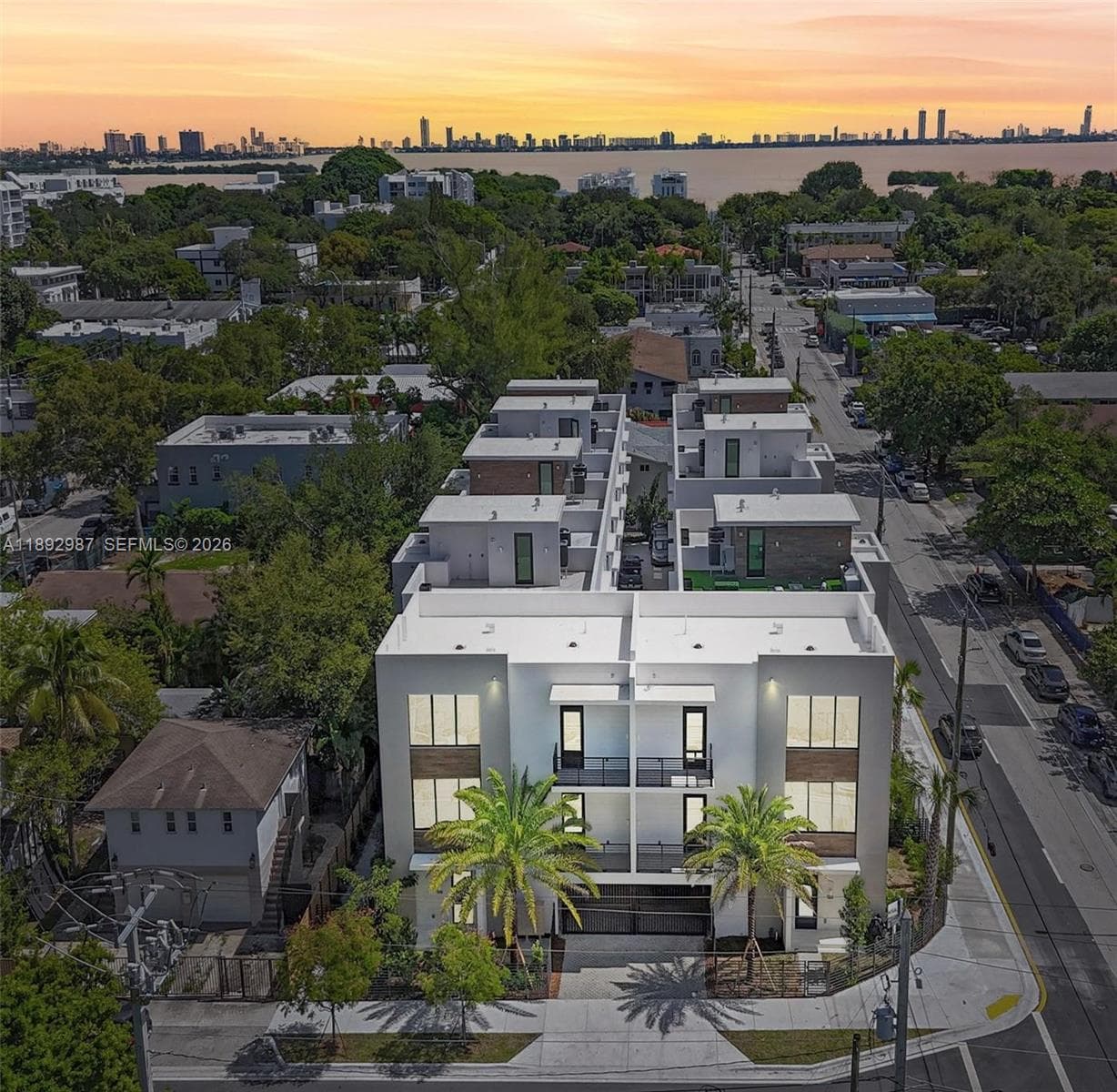 527 NE 61st St, Miami FL 33137 — 21