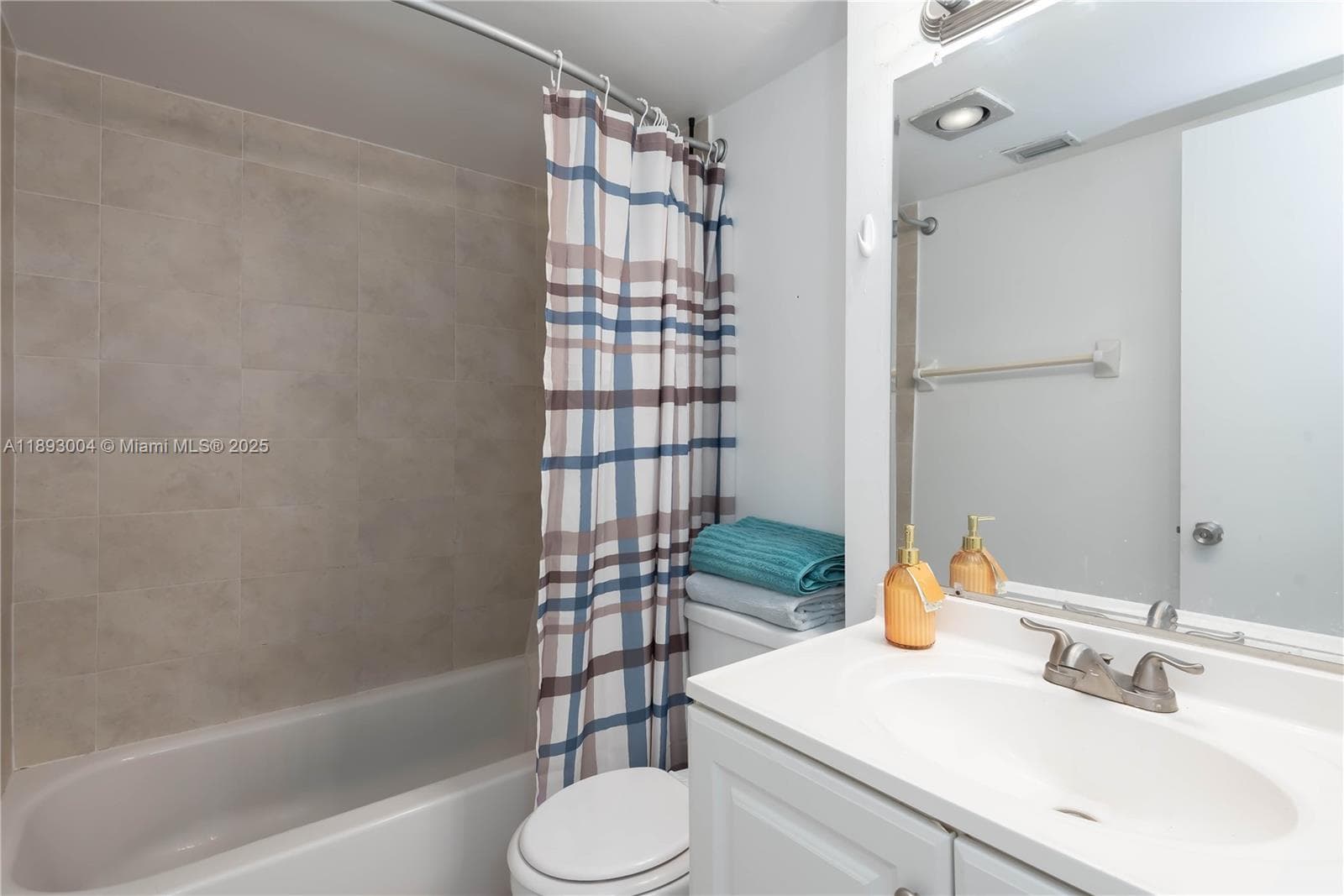 17890 W Dixie Hwy 319 Hwy # 319, North Miami Beach FL 33160 — 12