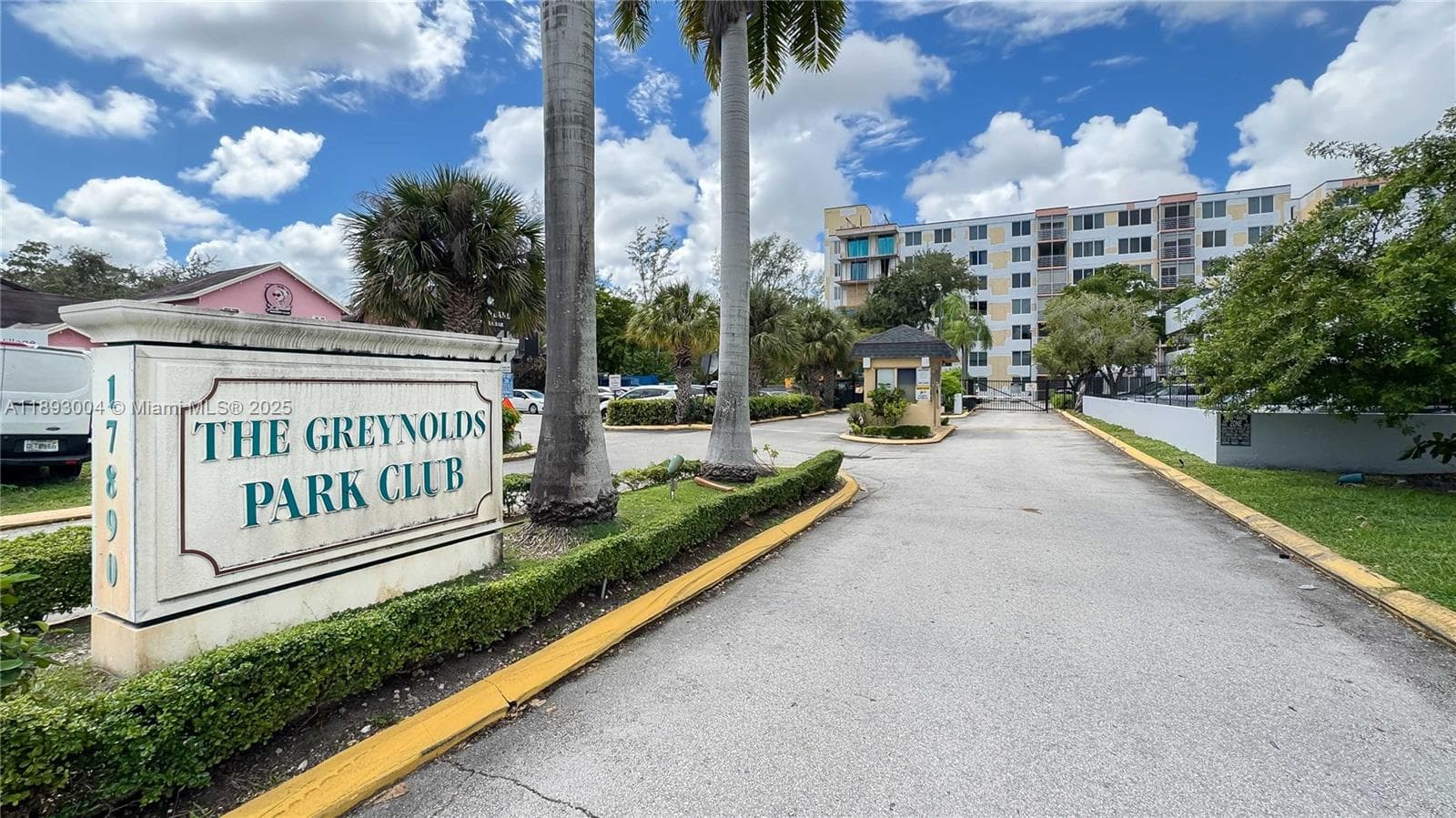 17890 W Dixie Hwy 319 Hwy # 319, North Miami Beach FL 33160 — 15