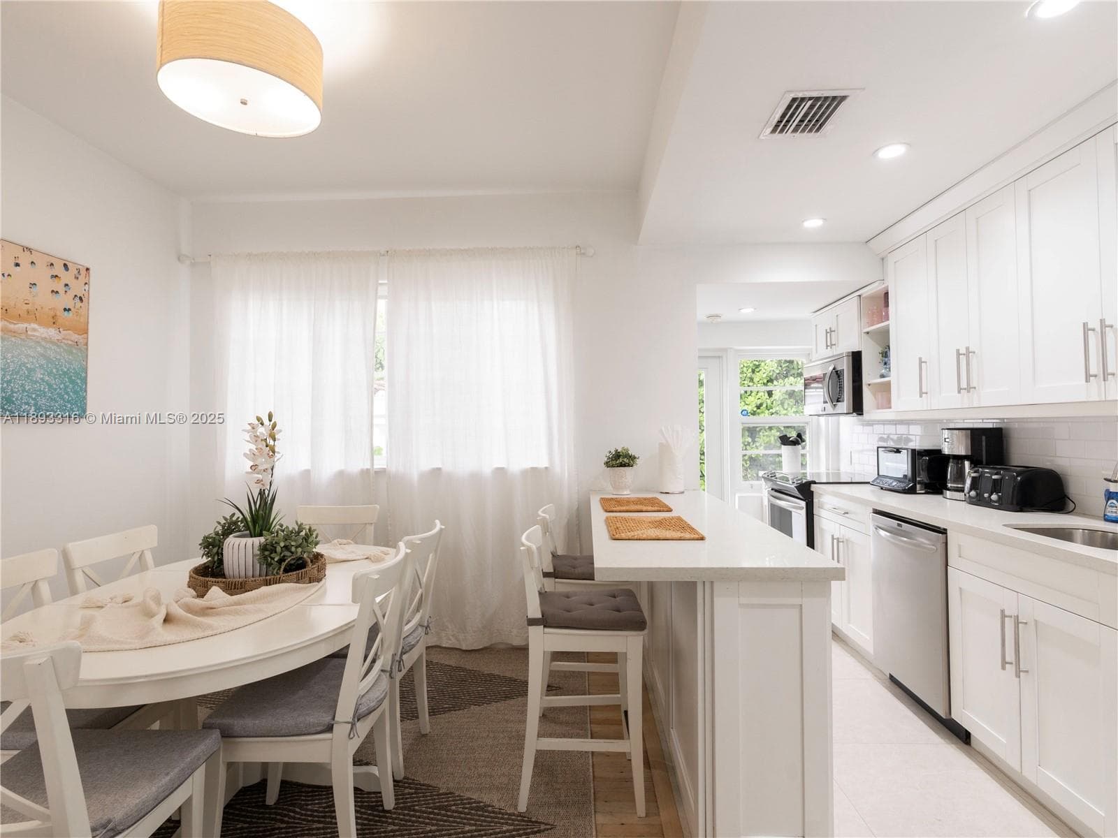 241 28th St # 1, Miami Beach FL 33140 — 9