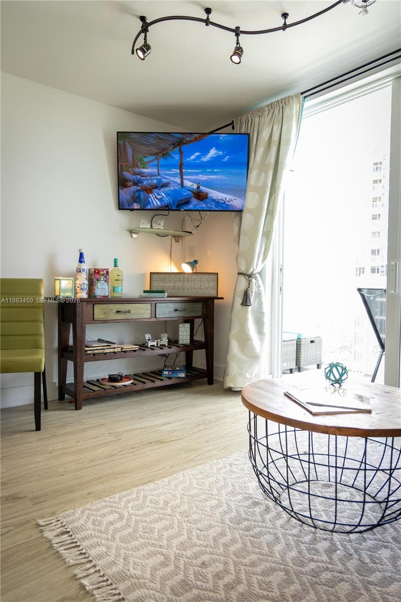 19201 Collins Ave # 720, Sunny Isles Beach FL 33160 — 13