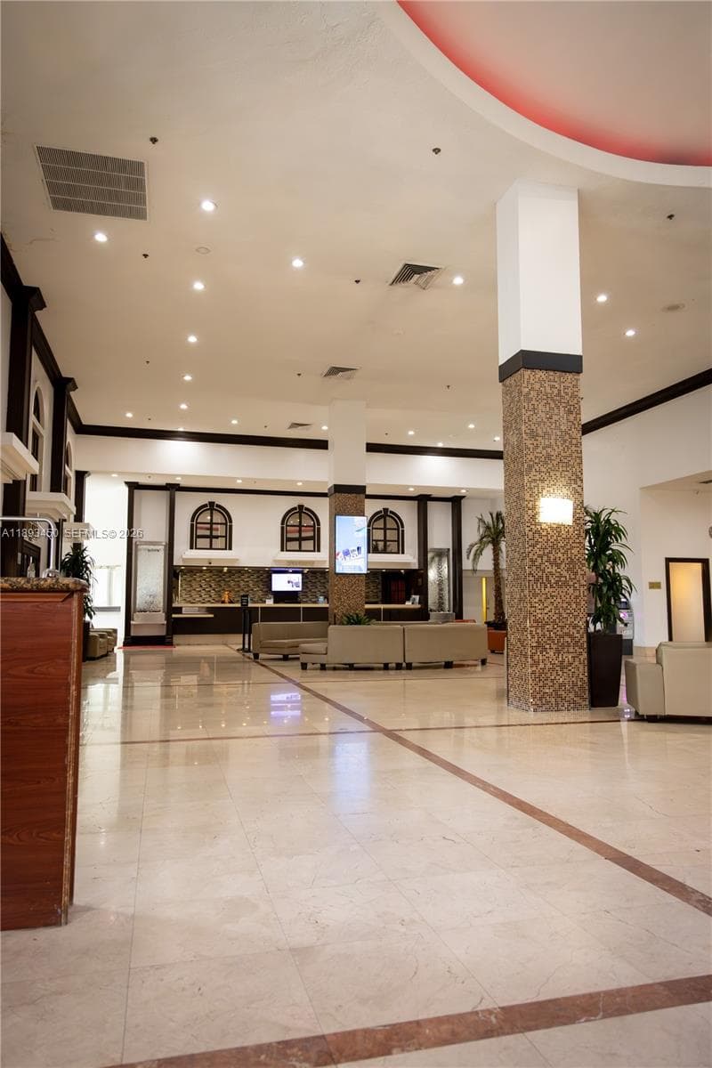 19201 Collins Ave # 720, Sunny Isles Beach FL 33160 — 51