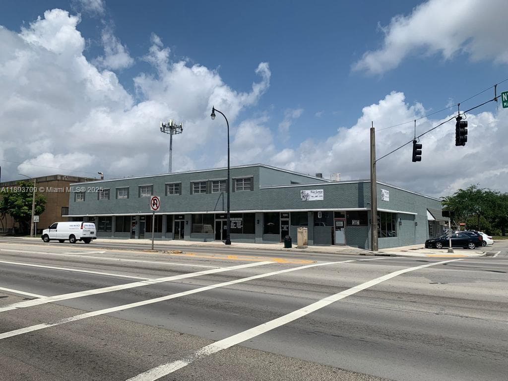 5245 NW 36th St unit 1, Miami Springs FL 33166 — 7