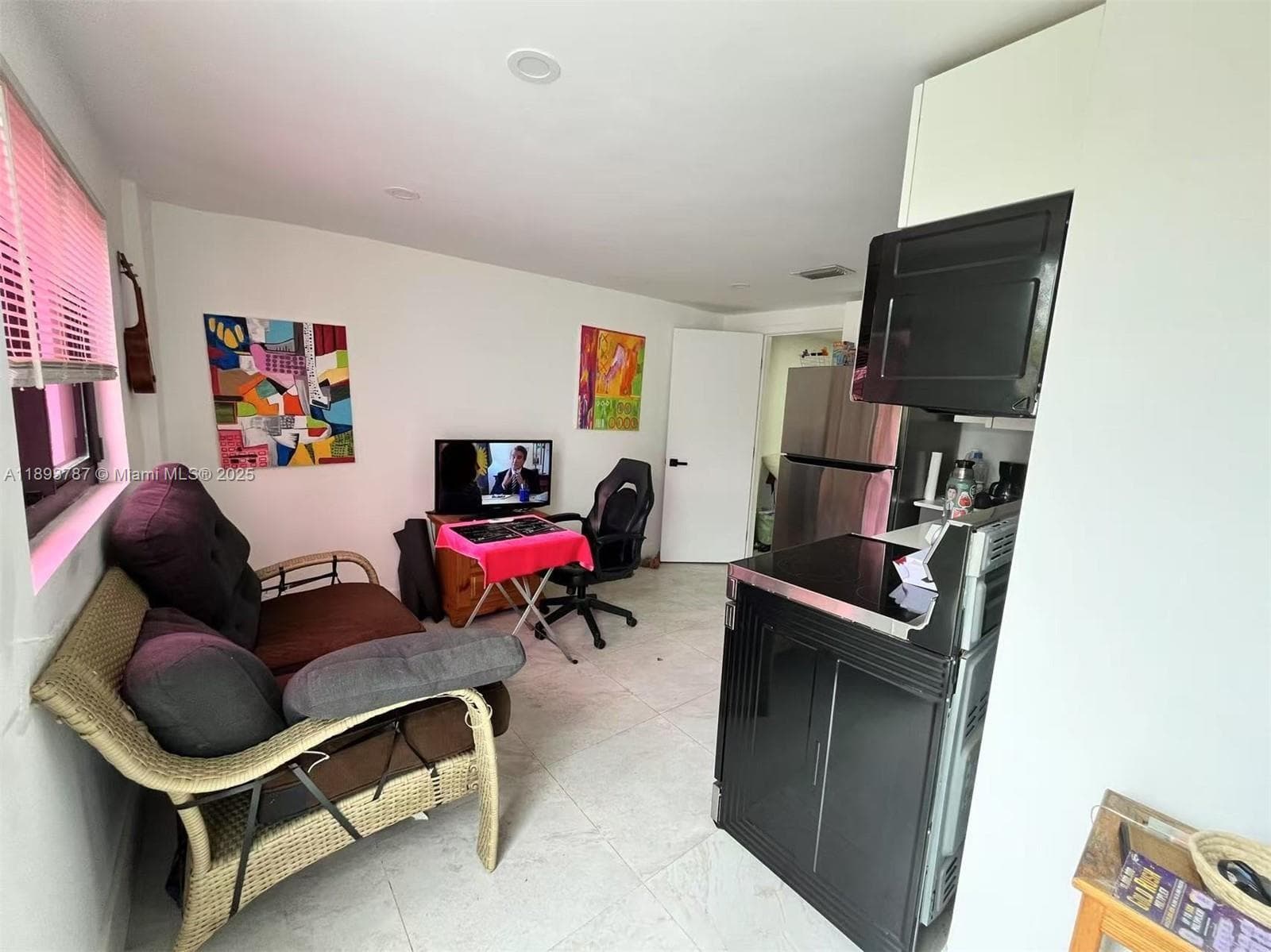1102 NW 103rd Street, Miami FL 33150 — 27