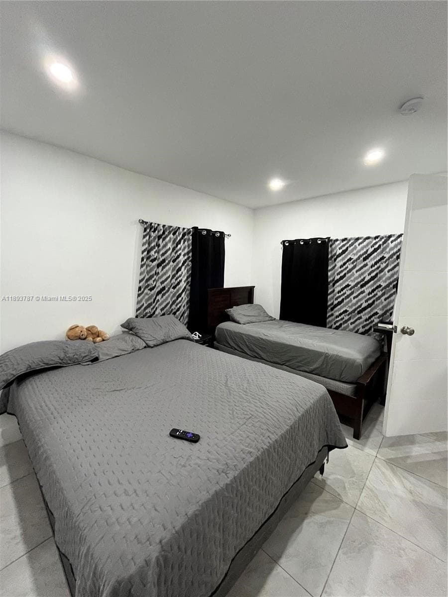 1102 NW 103rd Street, Miami FL 33150 — 20