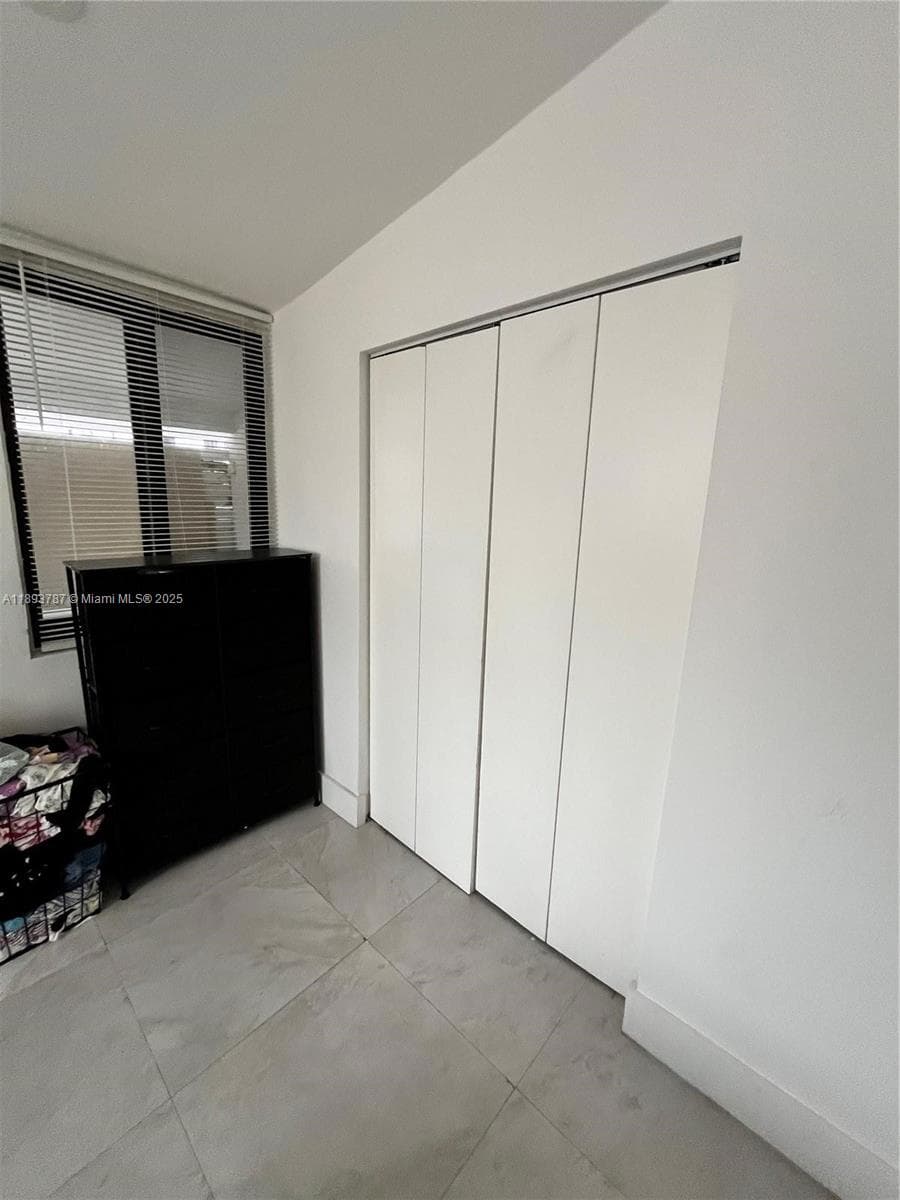 1102 NW 103rd Street, Miami FL 33150 — 10