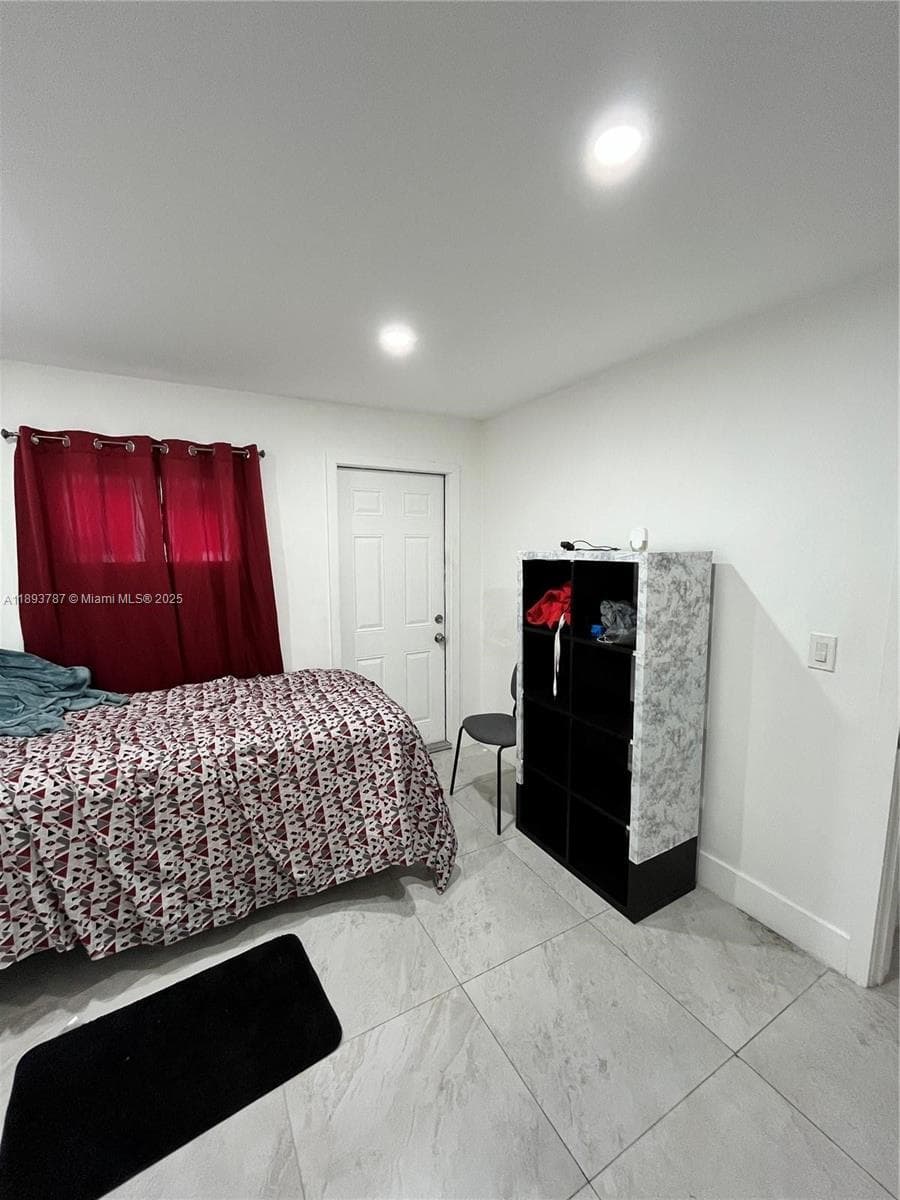 1102 NW 103rd Street, Miami FL 33150 — 15