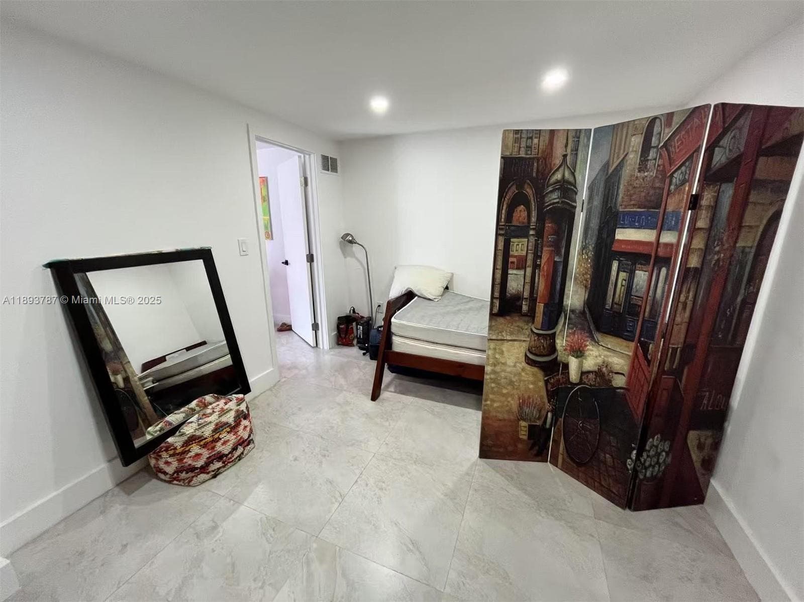 1102 NW 103rd Street, Miami FL 33150 — 25