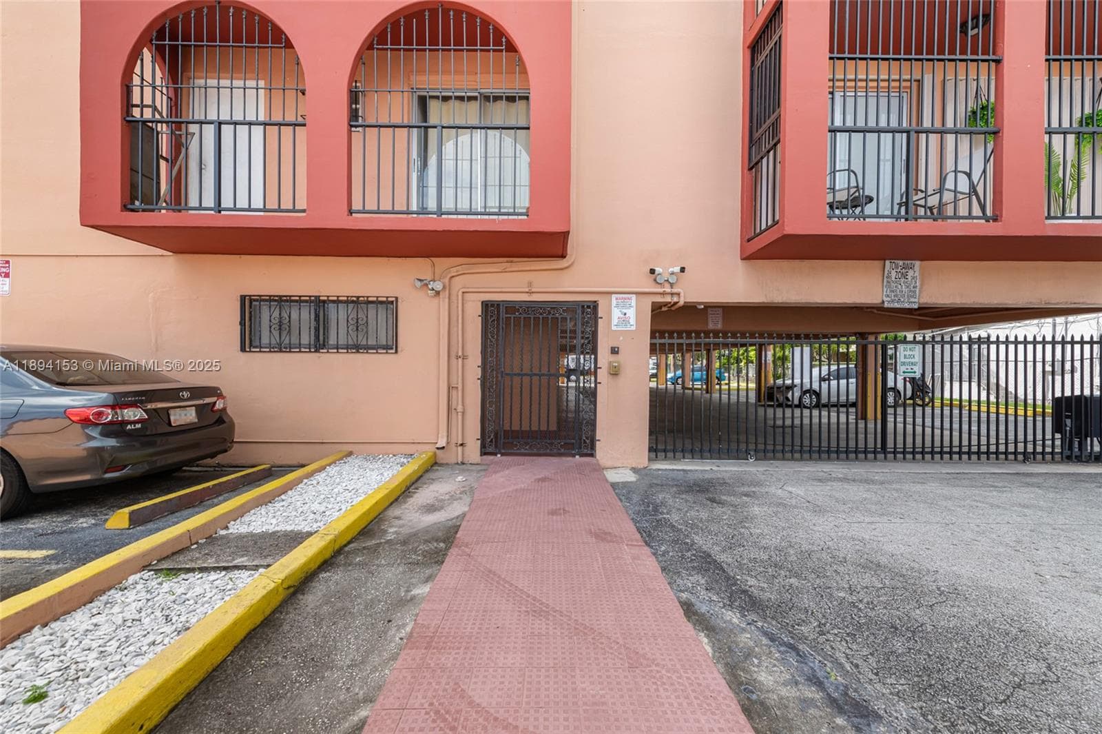 420 NW 12th Ave # 41, Miami FL 33128 — 2