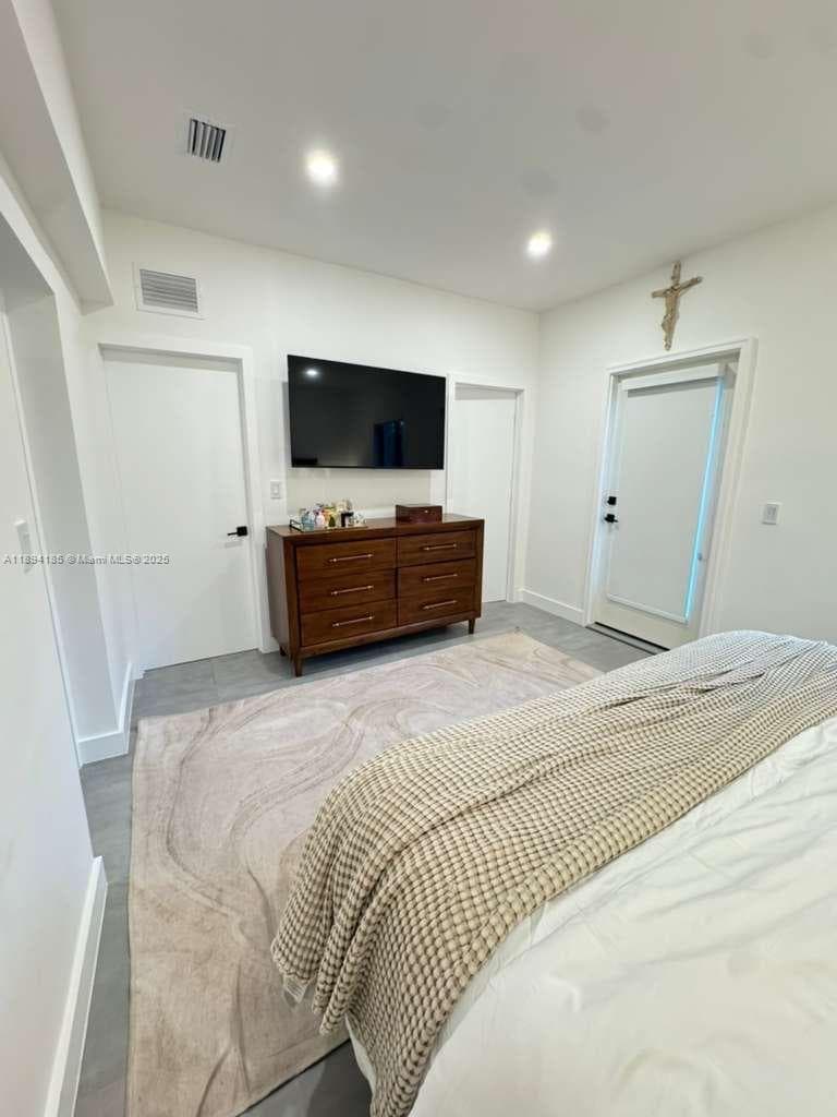 1854 SW 17th St, Miami FL 33145 — 23