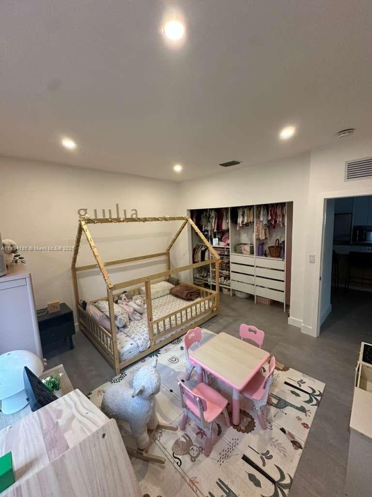 1854 SW 17th St, Miami FL 33145 — 17