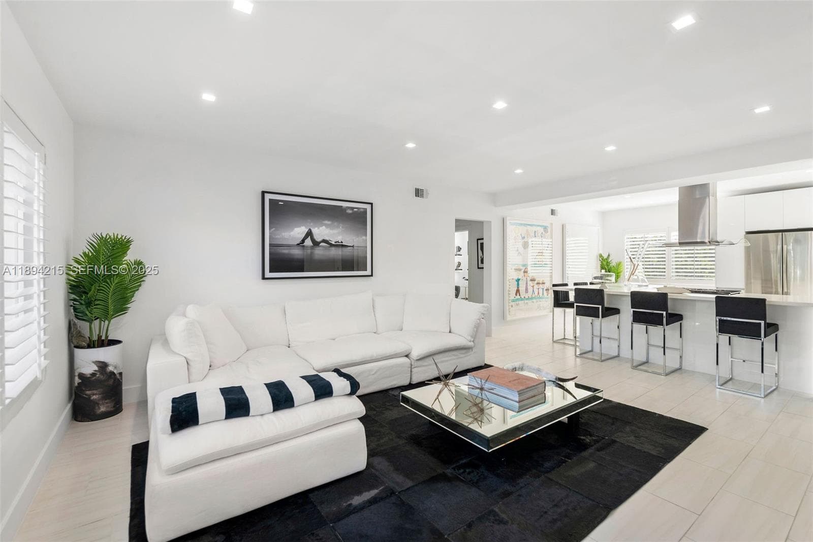 3909 Garden Avenue, Miami Beach FL 33140 — 10