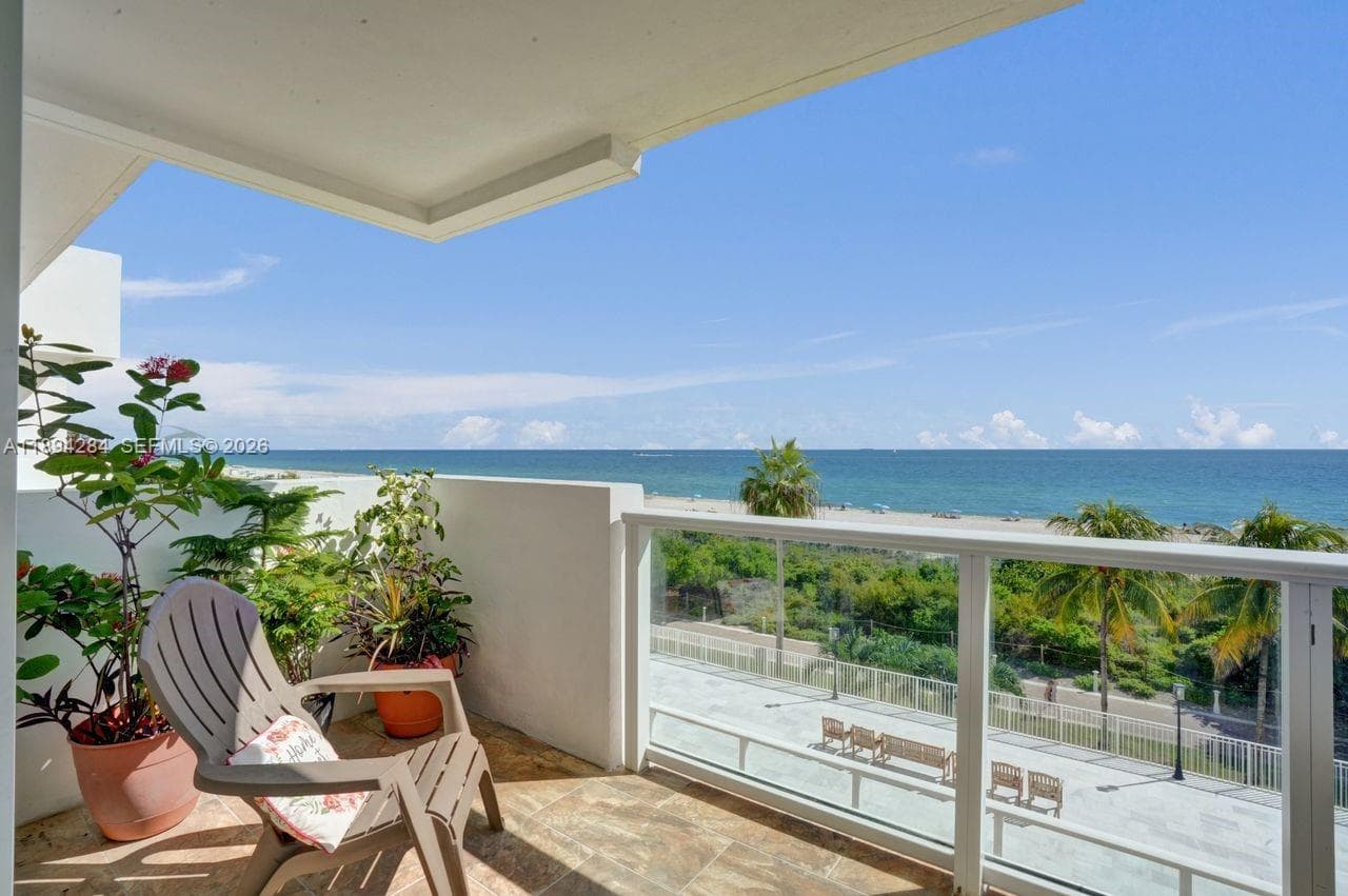 5601 Collins Ave # 504, Miami Beach FL 33140 — 9