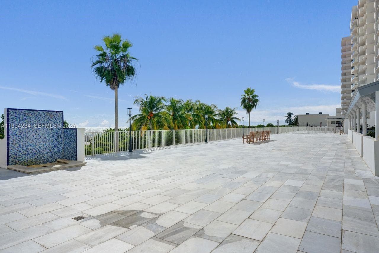 5601 Collins Ave # 504, Miami Beach FL 33140 — 34