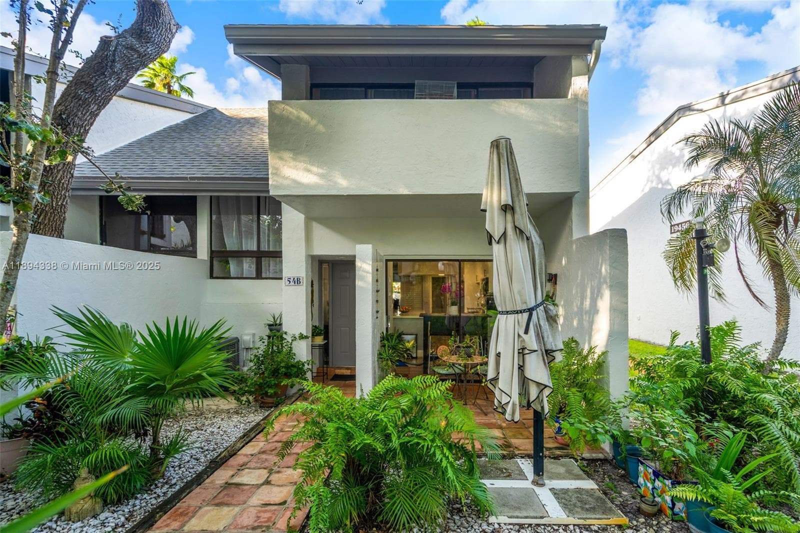 19440 NE 26th Ave # 54B, Miami FL 33180 — 1