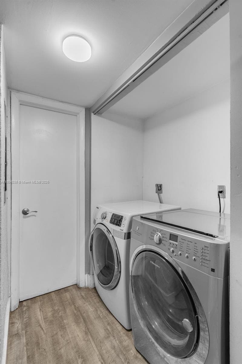 19440 NE 26th Ave # 54B, Miami FL 33180 — 11