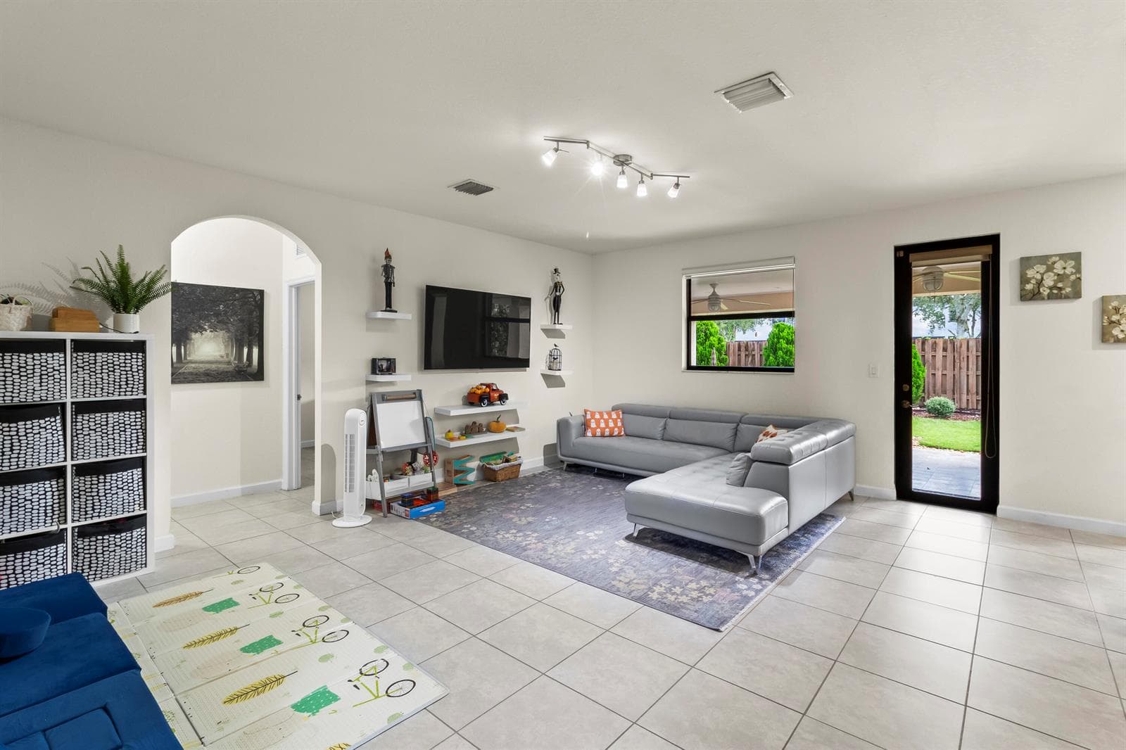 11823 SW 151st Place, Miami FL 33196 — 14