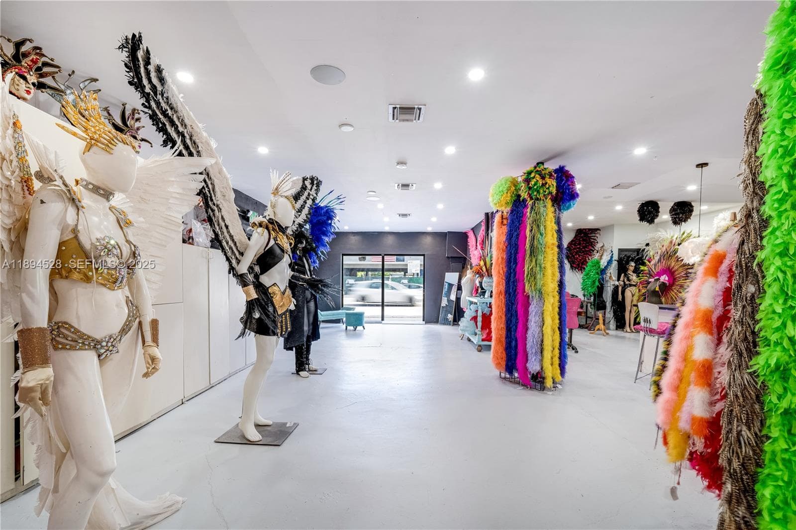 1121 NW 29th St, Miami FL 33127 — 17