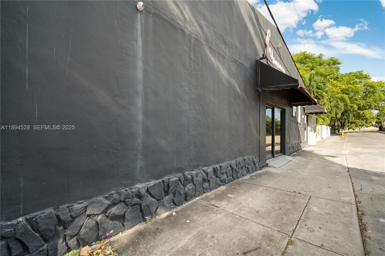 1121 NW 29th St, Miami FL 33127 — 33