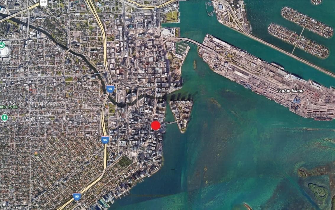 950 Brickell Bay Dr # 3610, Miami FL 33131 — 62