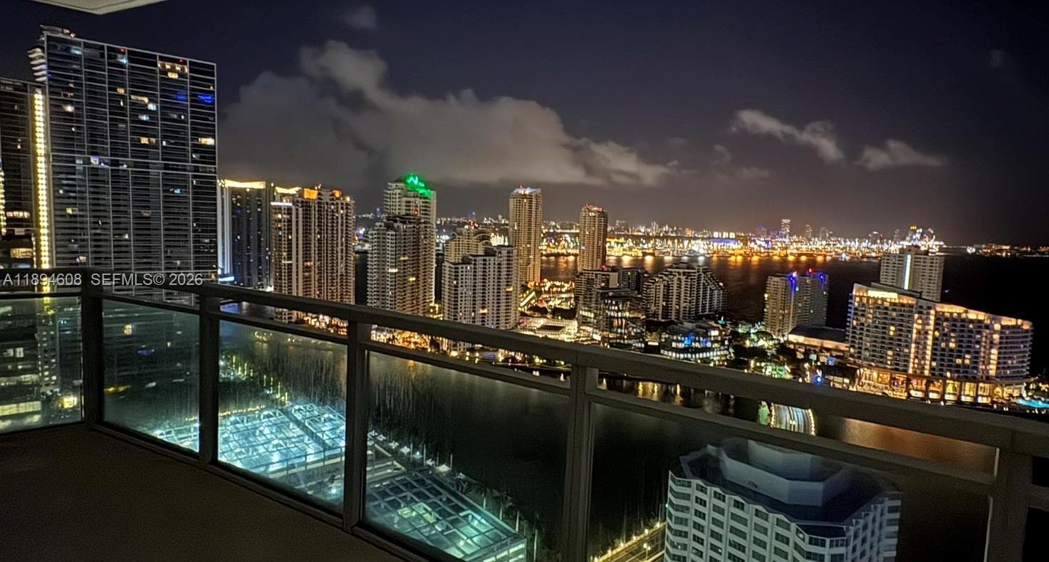 950 Brickell Bay Dr # 3610, Miami FL 33131 — 2