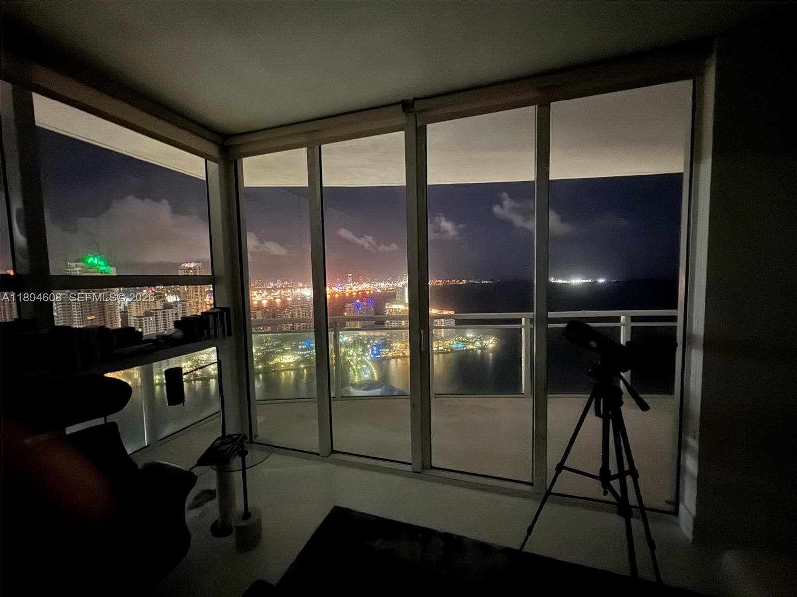 950 Brickell Bay Dr # 3610, Miami FL 33131 — 39