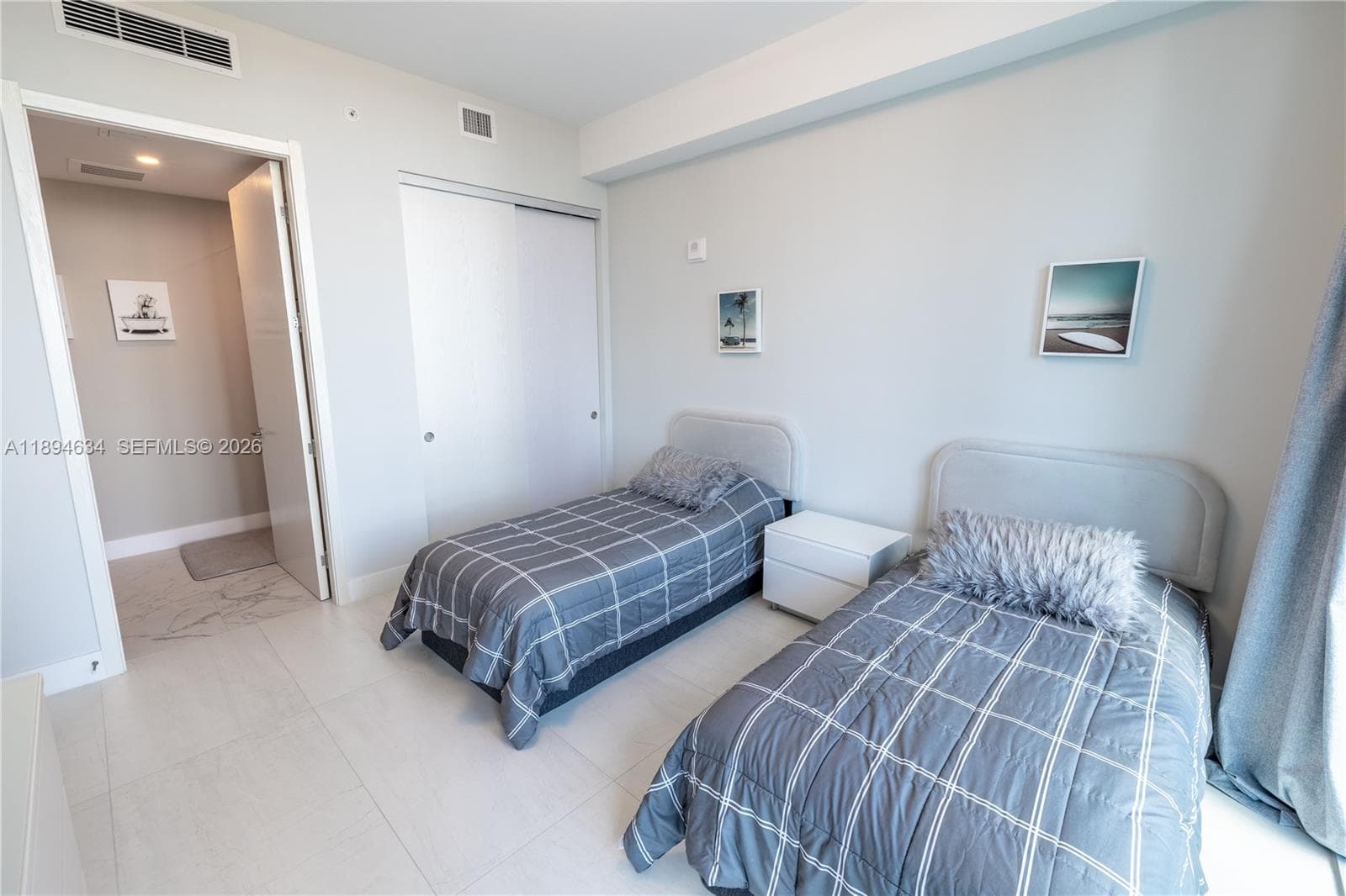 17550 Collins Ave # 703, Sunny Isles Beach FL 33160 — 32