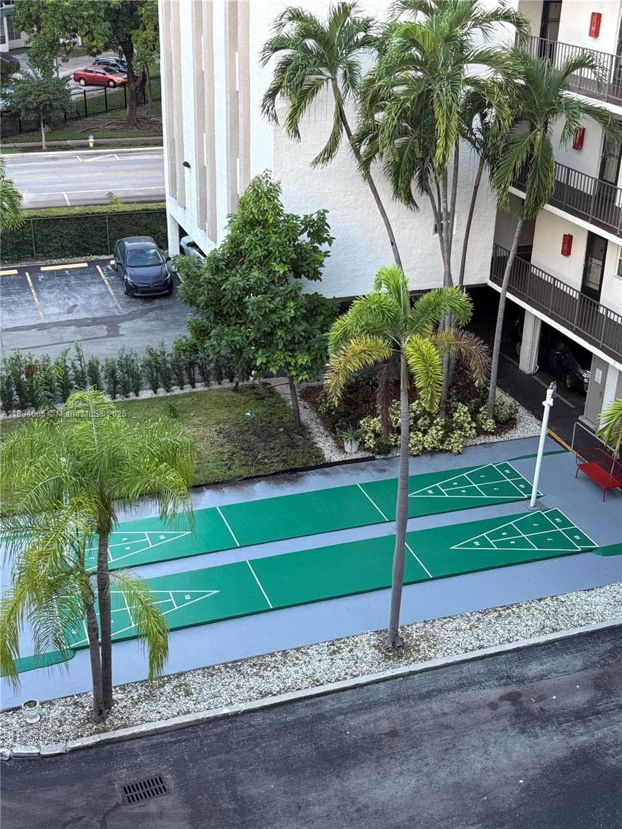 201 178th Dr # 537, Sunny Isles Beach FL 33160 — 2
