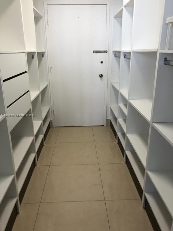 18051 Biscayne Blvd # 1501, Aventura FL 33160 — 11