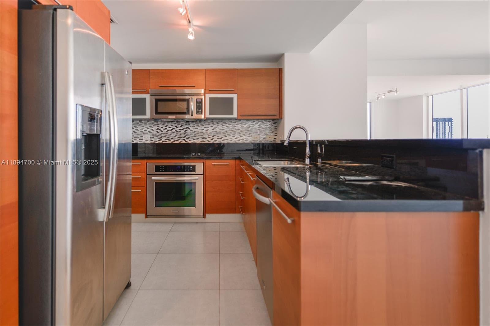253 NE 2nd St # 3902, Miami FL 33132 — 13