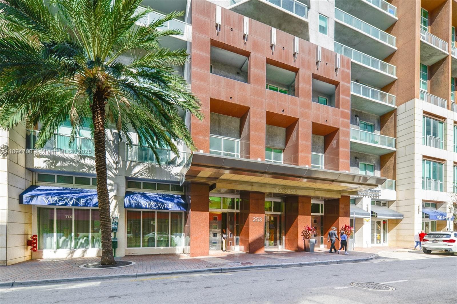 253 NE 2nd St # 3902, Miami FL 33132 — 47