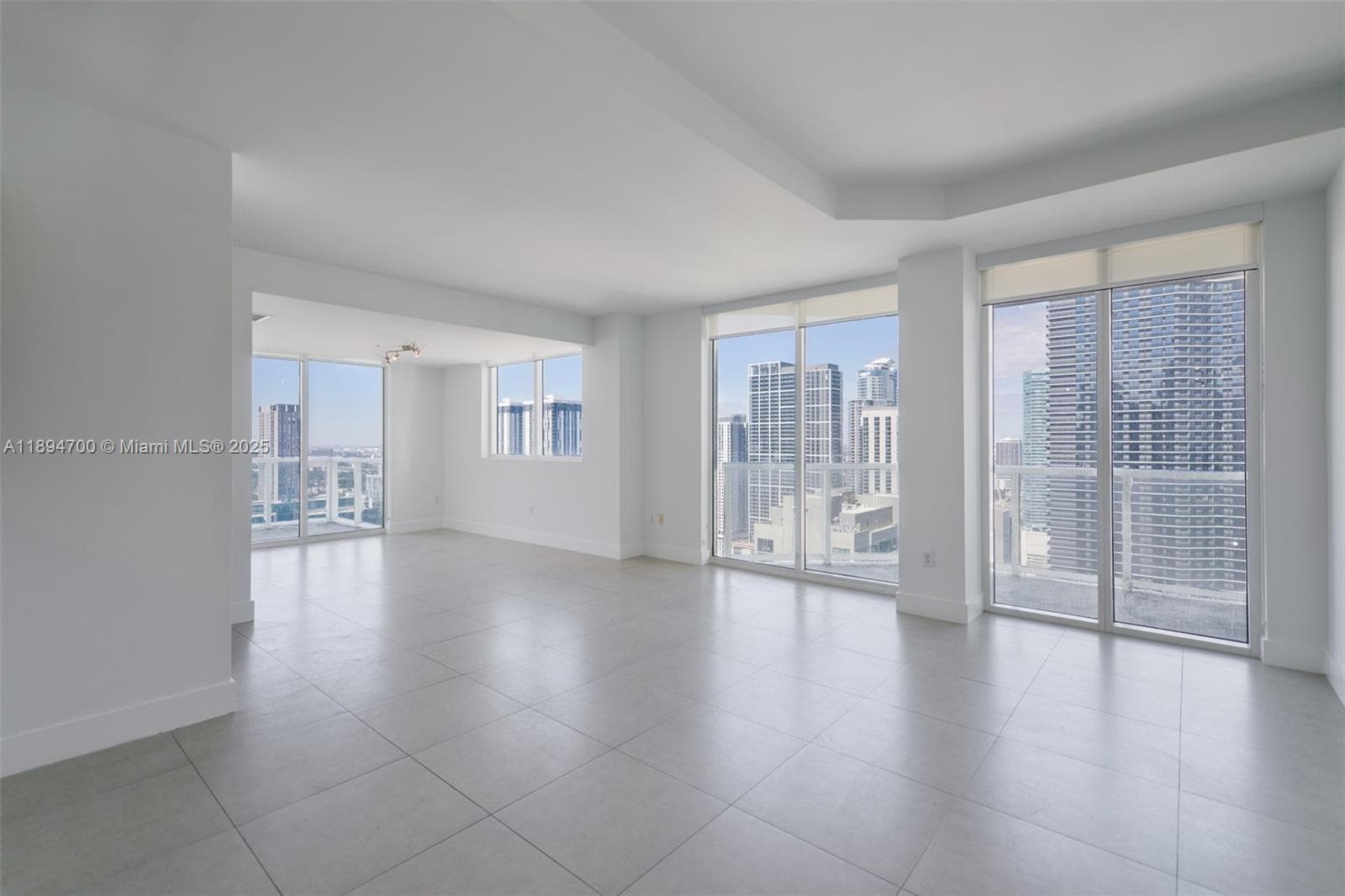 253 NE 2nd St # 3902, Miami FL 33132 — 7