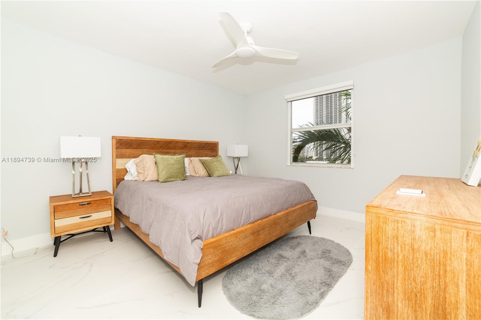 17145 N Bay Rd # 4607, Sunny Isles Beach FL 33160 — 26