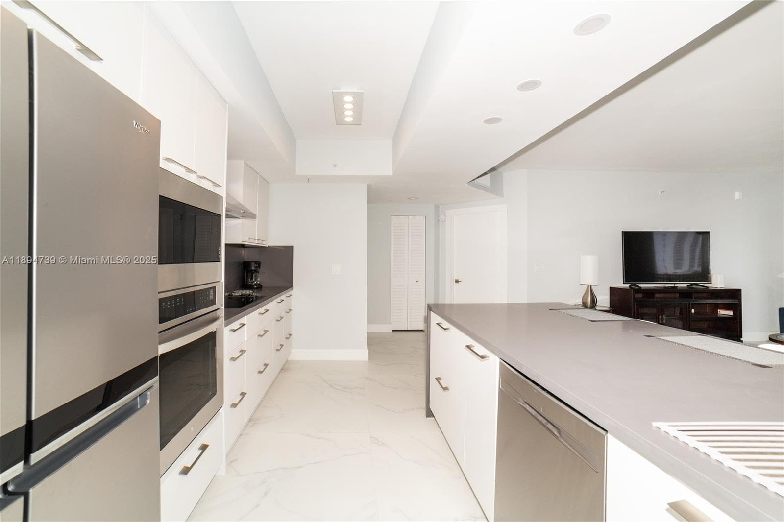 17145 N Bay Rd # 4607, Sunny Isles Beach FL 33160 — 19