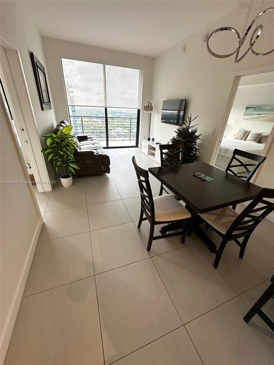 5350 NW 84th Ave # 1818, Doral FL 33166 — 3