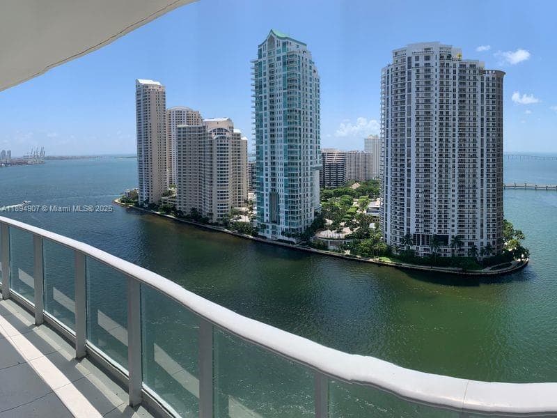 300 S Biscayne Blvd # 1908, Miami FL 33131 — 3