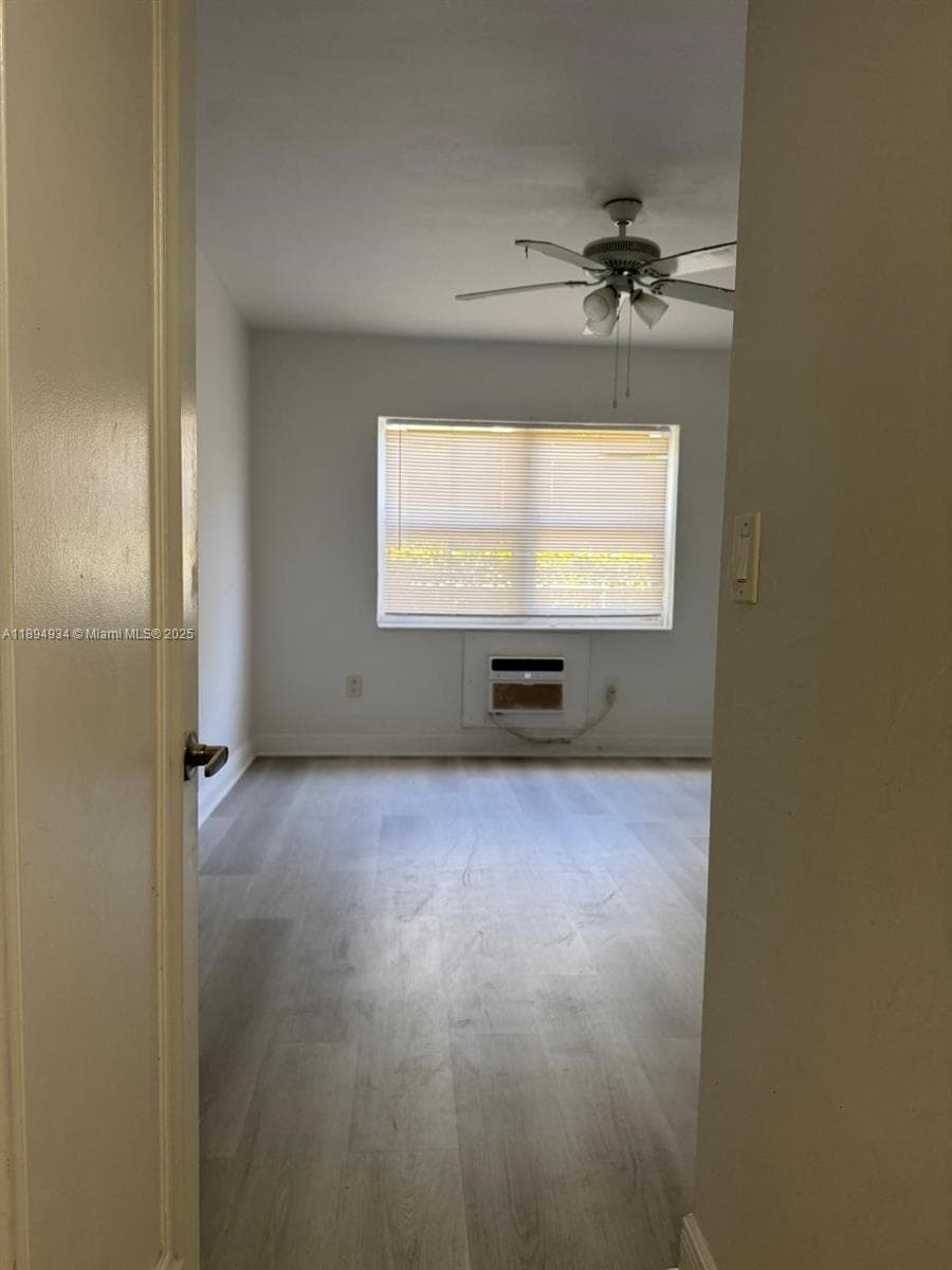 605 77th St, Miami Beach FL 33141 — 7