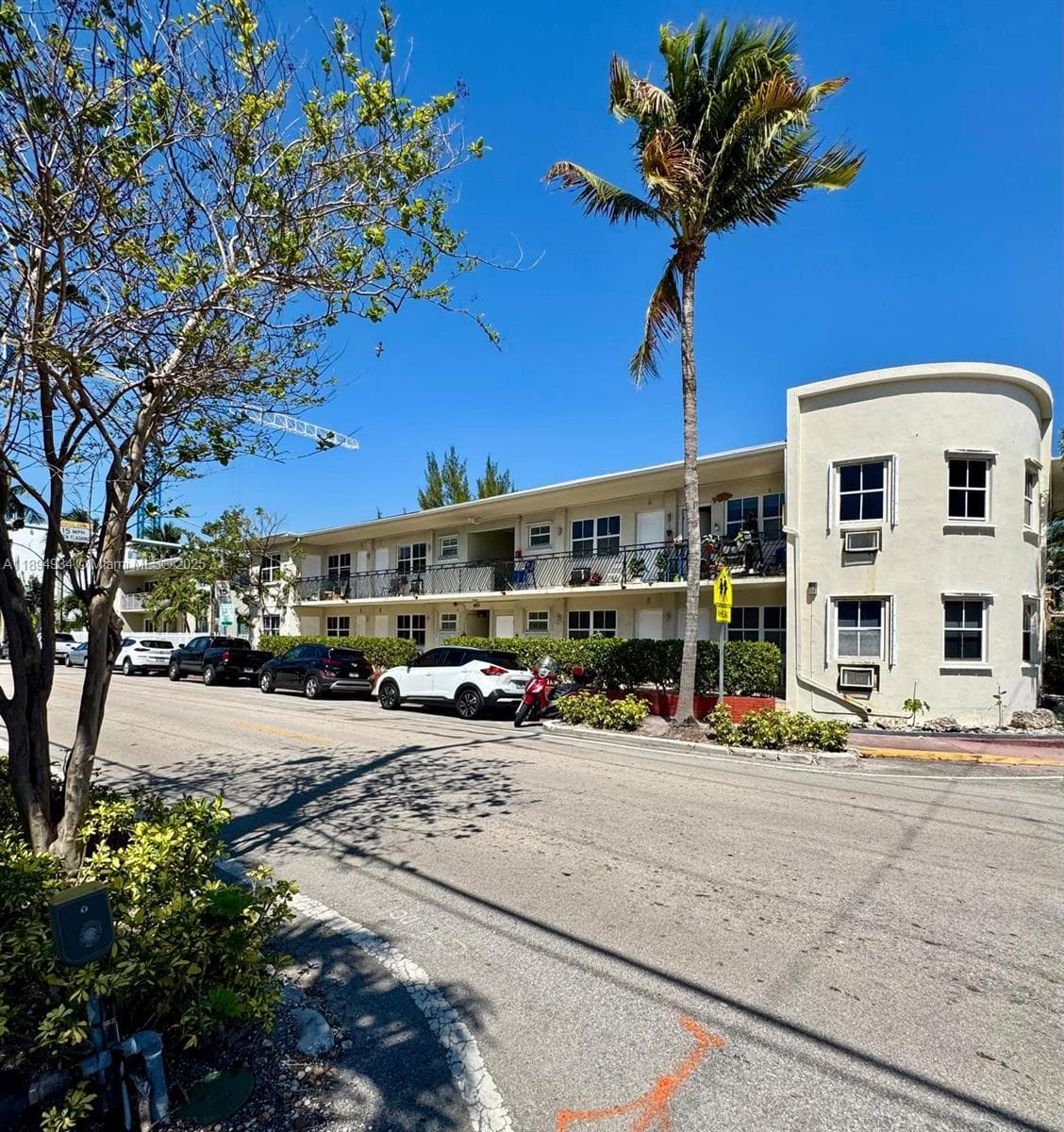 605 77th St, Miami Beach FL 33141 — 1