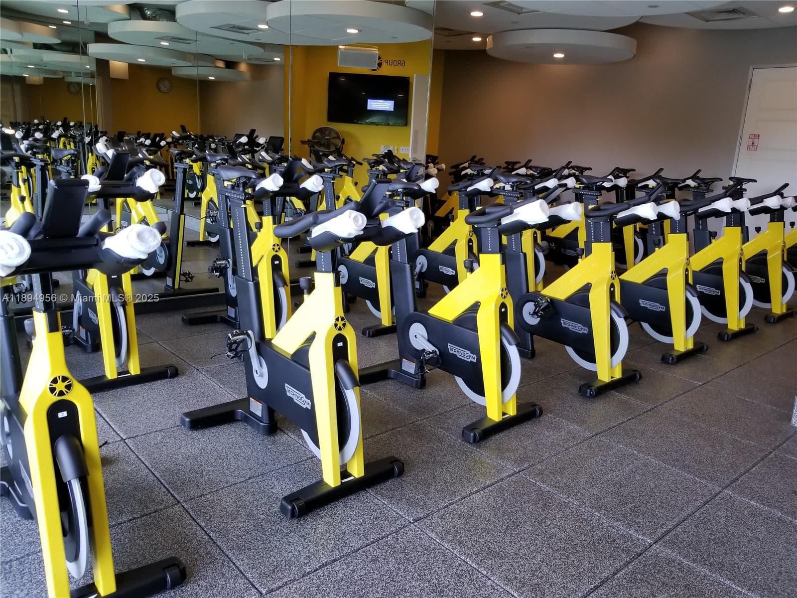 1000 E Island Blvd # 1403, Aventura FL 33160 — 99