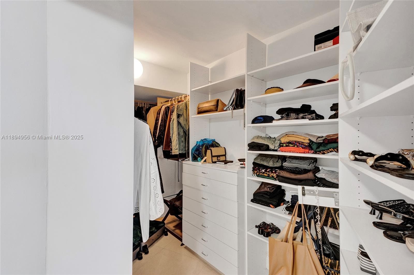 1000 E Island Blvd # 1403, Aventura FL 33160 — 46