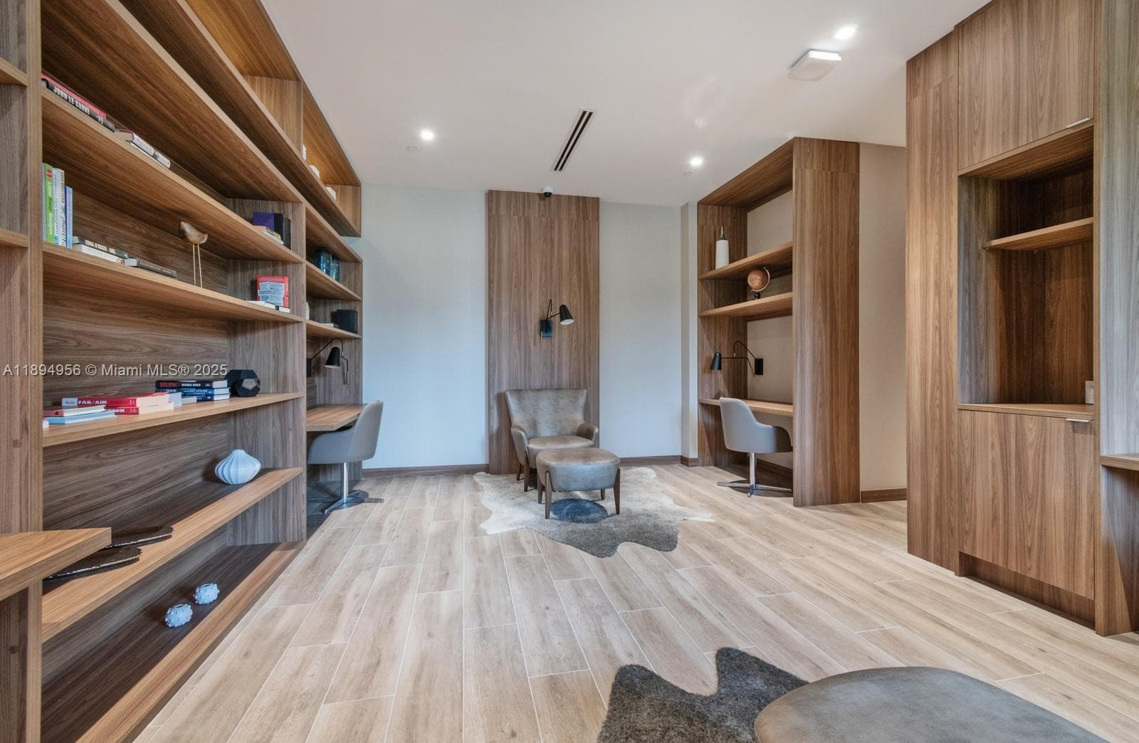 1000 E Island Blvd # 1403, Aventura FL 33160 — 77