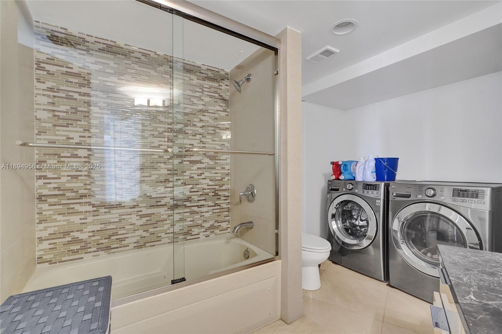 1000 E Island Blvd # 1403, Aventura FL 33160 — 36