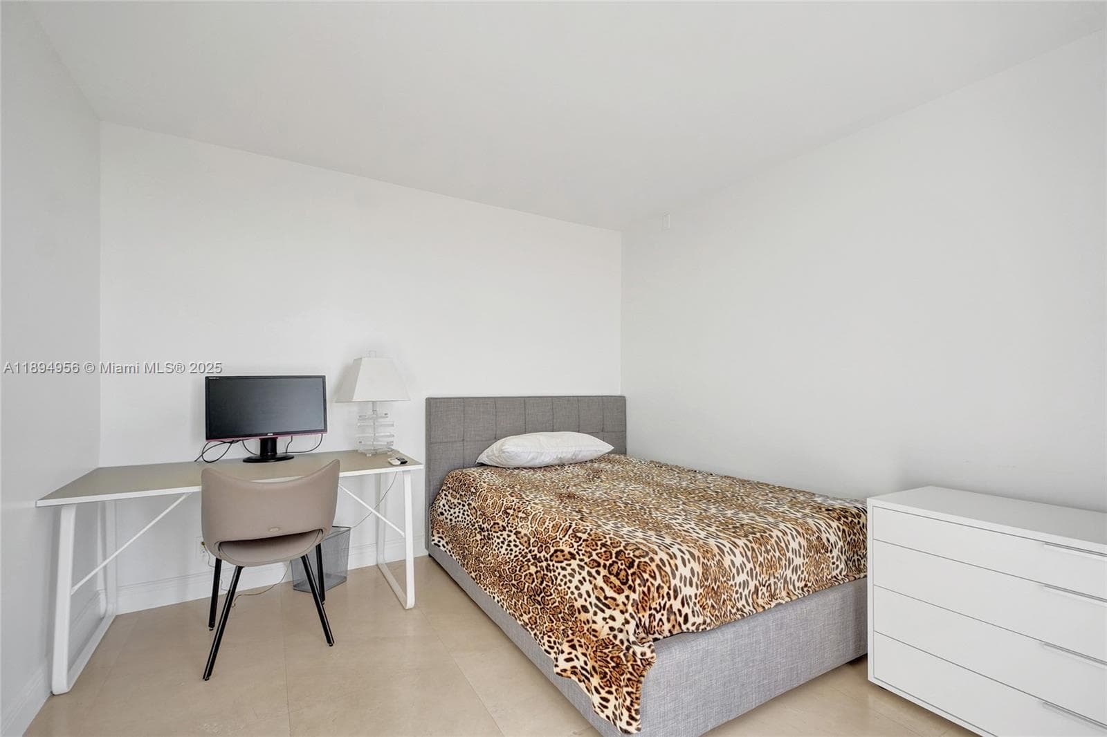 1000 E Island Blvd # 1403, Aventura FL 33160 — 28